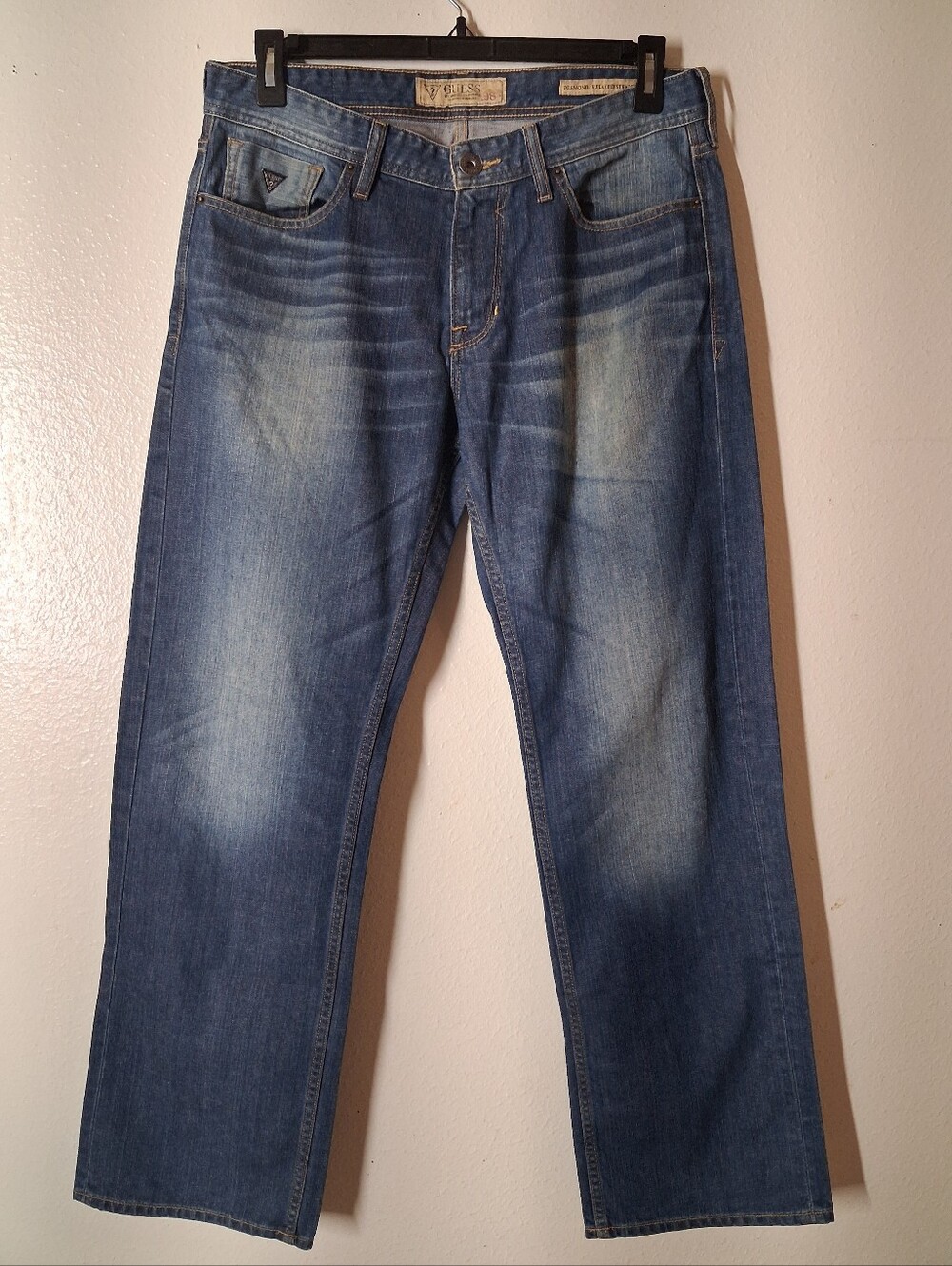 Guess Desmond Relaxed Straight Jeans Size 33X30 Medium Wash Classic Fit Denim